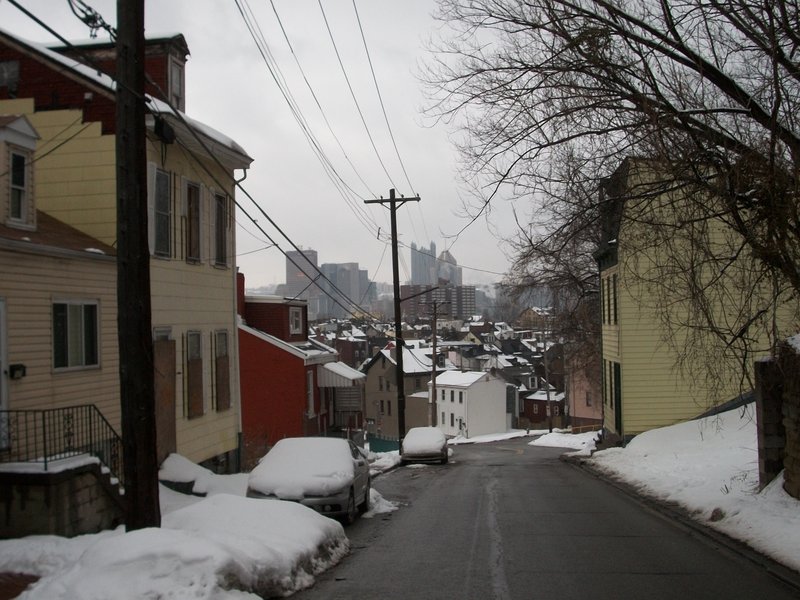 Pittsburgh Firefighters Respond to Two-Alarm Fire in Spring Garden